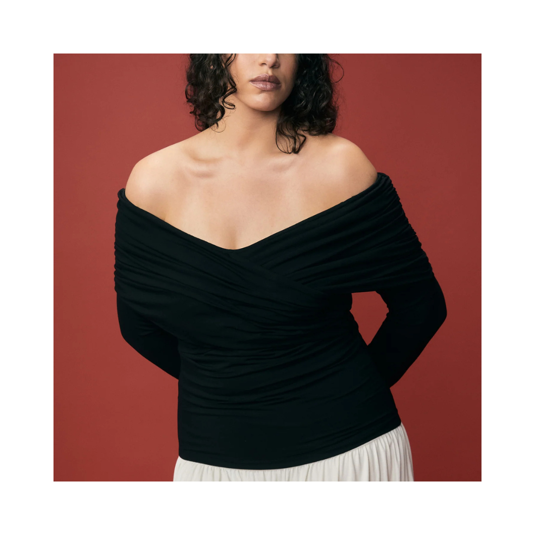 VIVEH Plum Top Svart