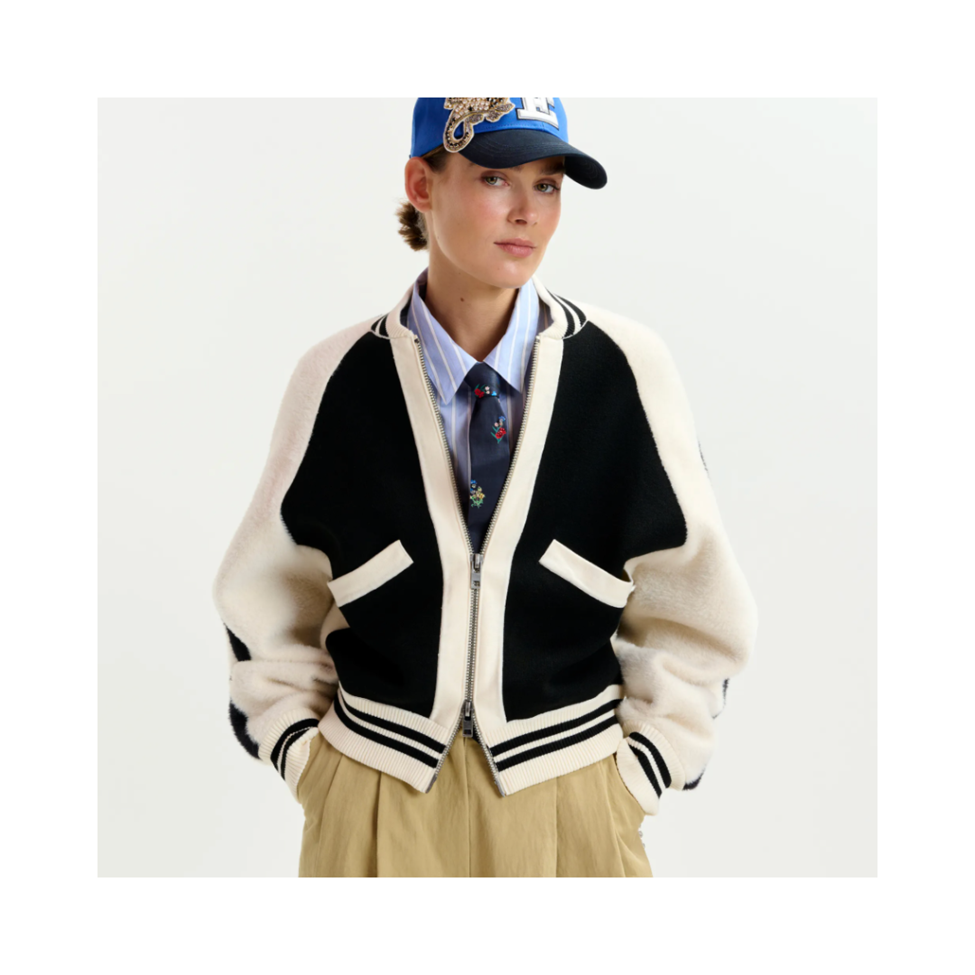 Idol Knitted